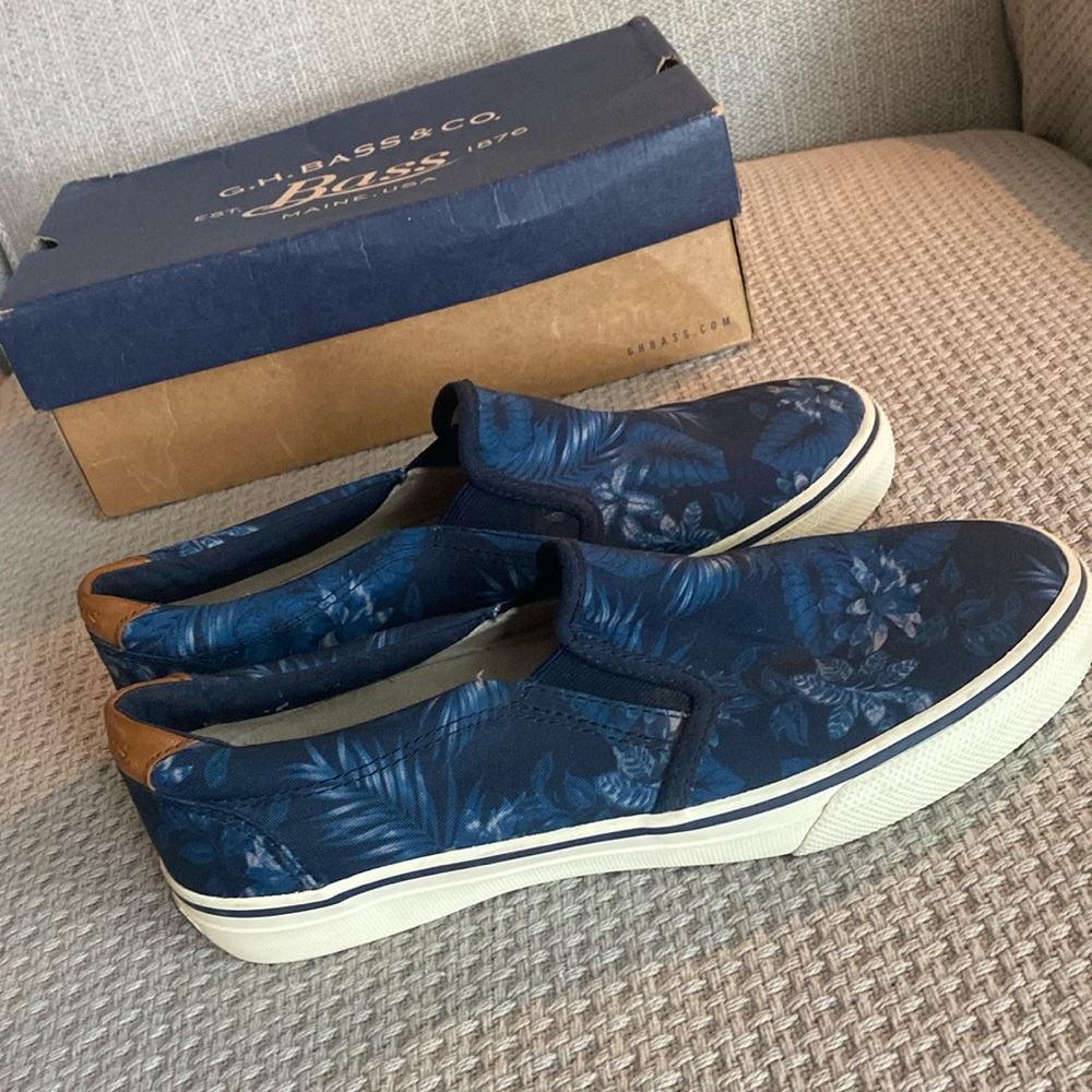 Bass Loafer Sneaker Shoes, Dark Blue, Floral Designed #NWOT
